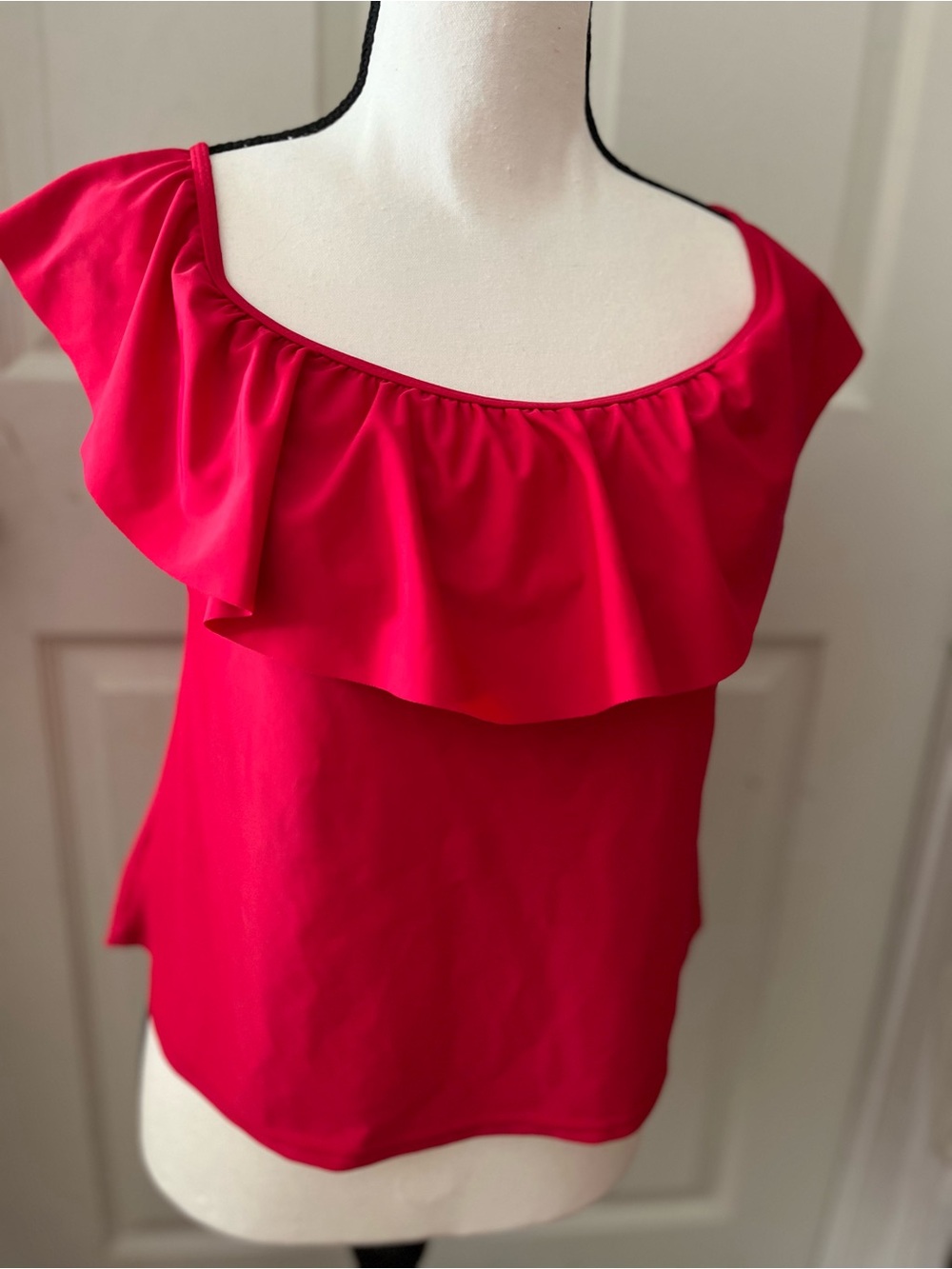 Bongo, dark pink top ruffle tankini swim, top size medium removable pads